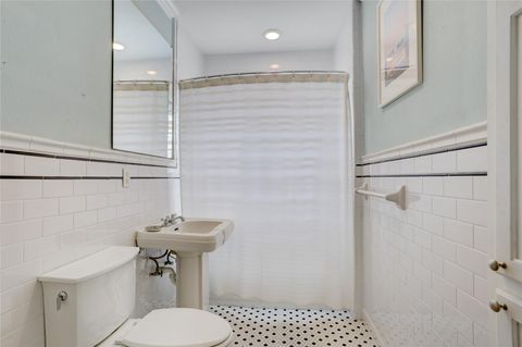 Tiny photo for 734 W 21st Street, Houston, TX 77008 (MLS # 22155094)