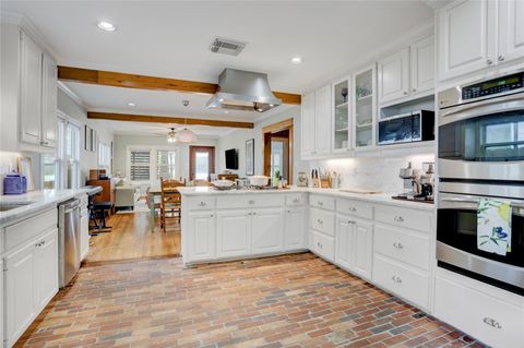 Tiny photo for 734 W 21st Street, Houston, TX 77008 (MLS # 22155094)