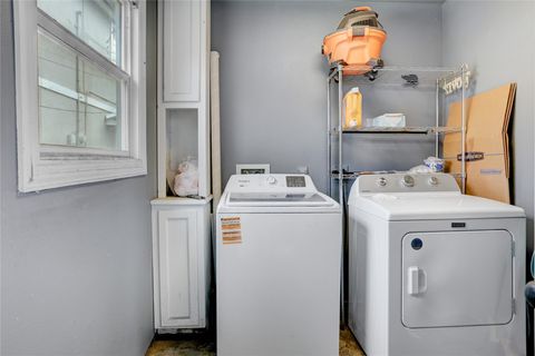 Tiny photo for 734 W 21st Street, Houston, TX 77008 (MLS # 22155094)