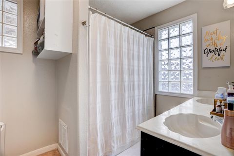 Tiny photo for 734 W 21st Street, Houston, TX 77008 (MLS # 22155094)