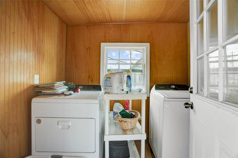 Tiny photo for 734 W 21st Street, Houston, TX 77008 (MLS # 22155094)