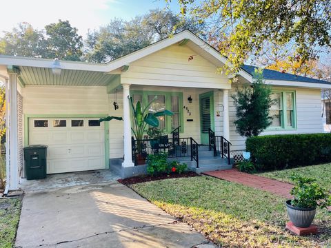 Photo of 4623 Avenue N 1/2, Galveston, TX 77551 (MLS # 6569489)