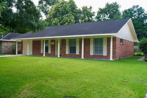 Photo of 5711 Southminster Drive, Houston, TX 77035 (MLS # 77175568)