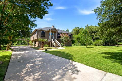 Photo of 1106 W Forest Avenue, Shoreacres, TX 77571 (MLS # 94256112)