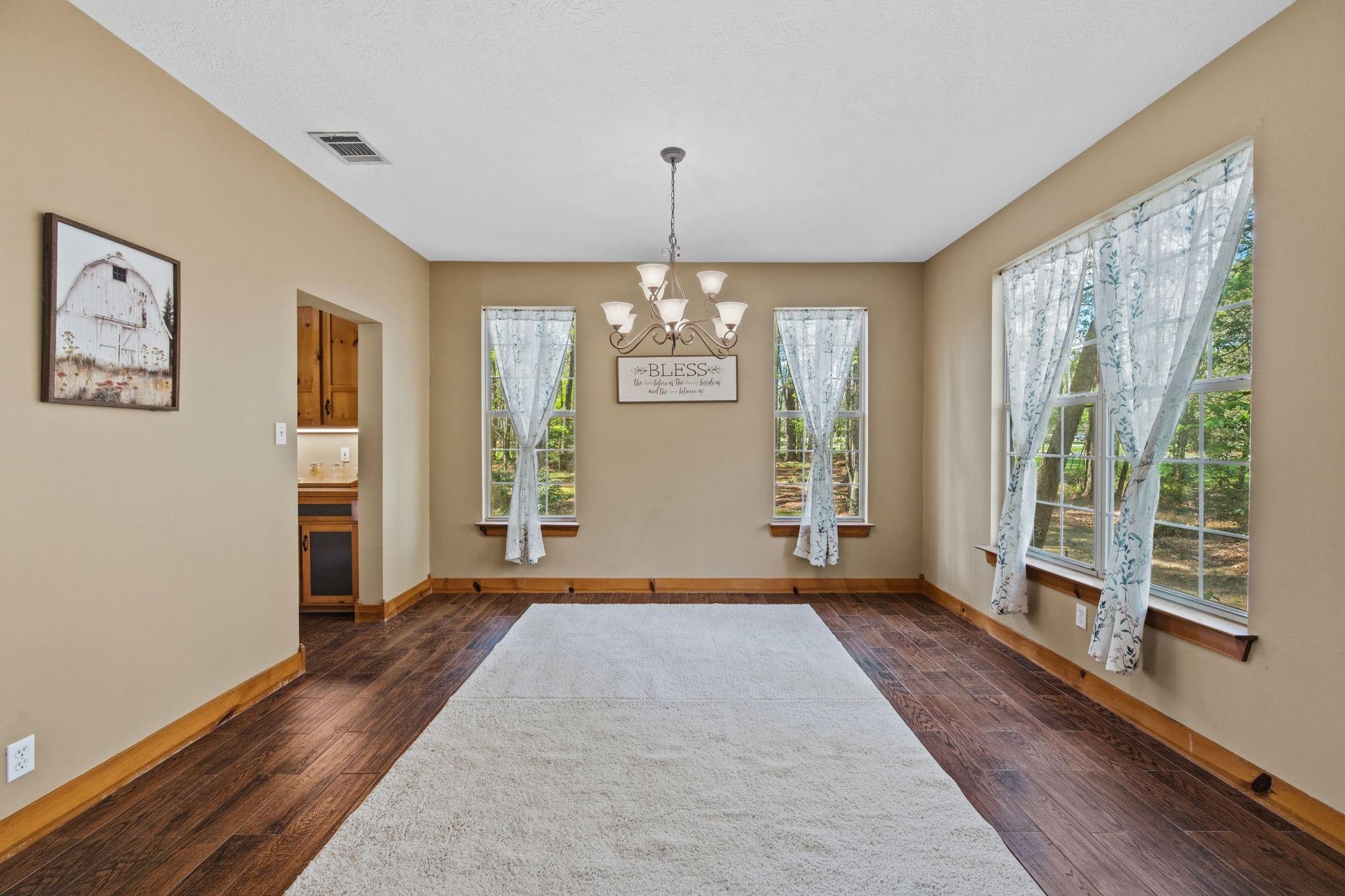 21978 Hardwood Trail