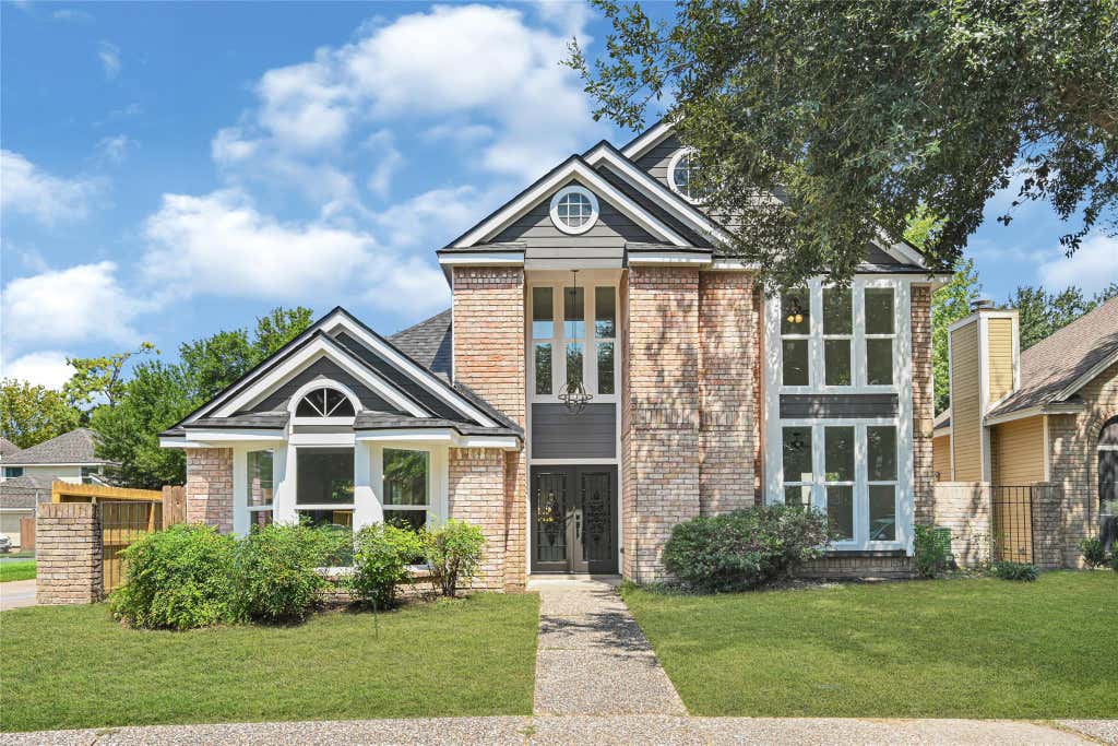 Photo of 4726 Cashel Castle Drive, Houston, TX 77069 (MLS # 73750122)