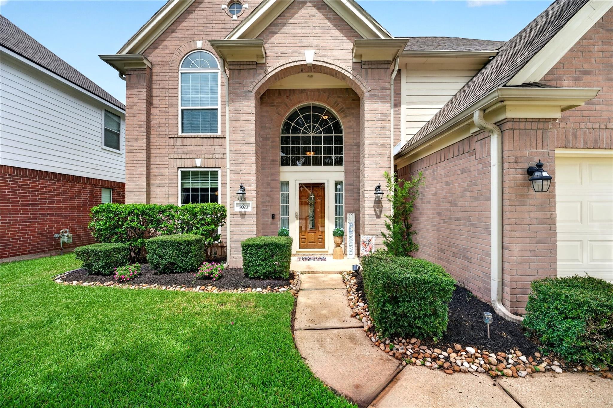 7023 Kemper Dr