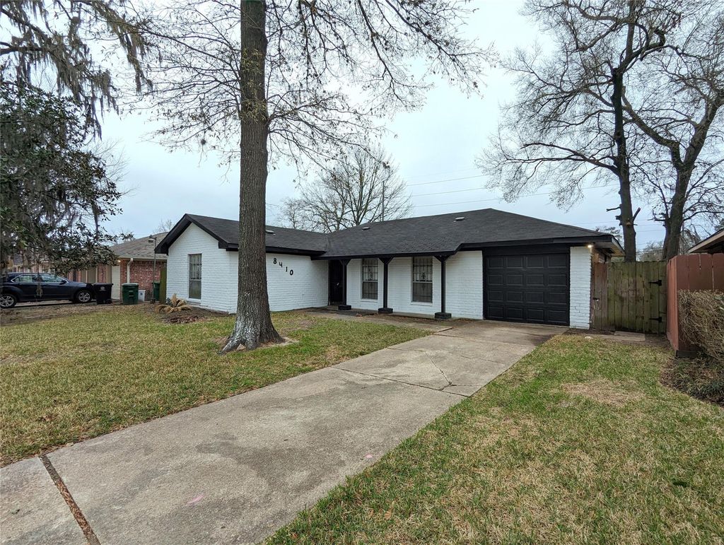 Photo of 8410 Rinn Street, Houston, TX 77078 (MLS # 86430077)