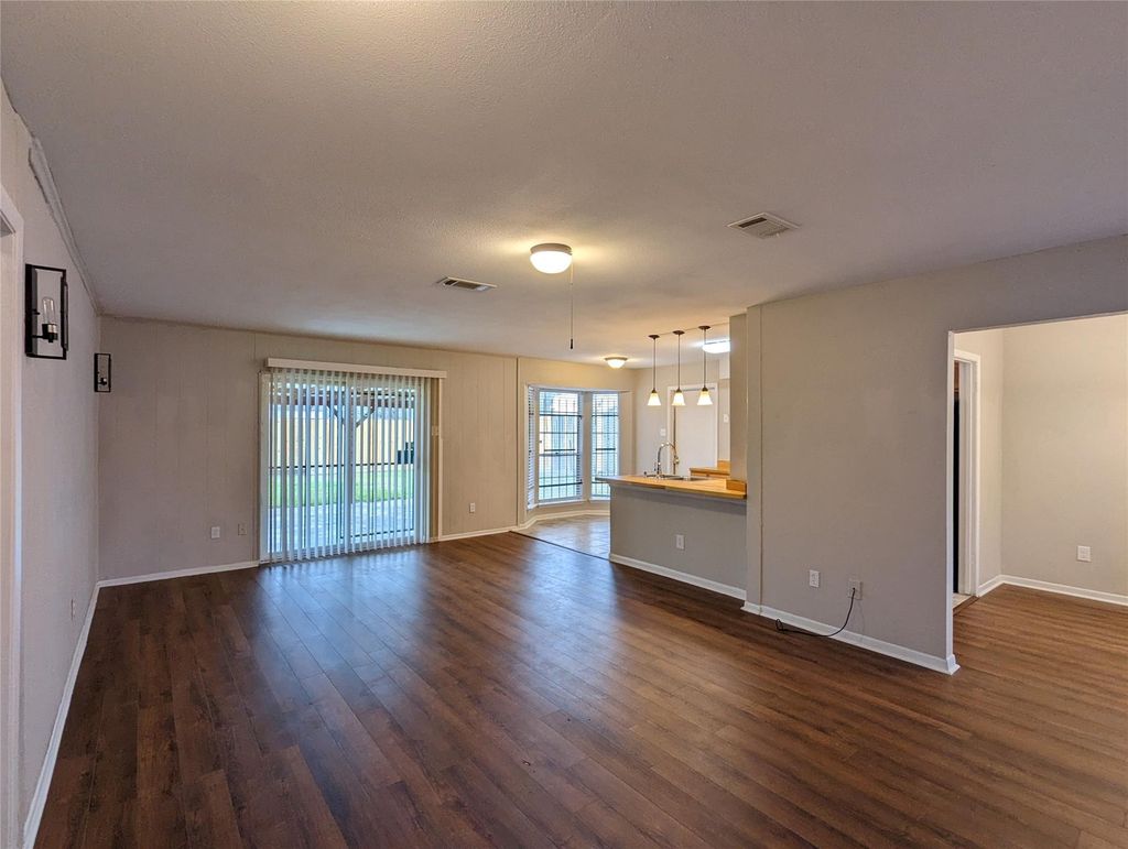 Photo of 8410 Rinn Street, Houston, TX 77078 (MLS # 86430077)