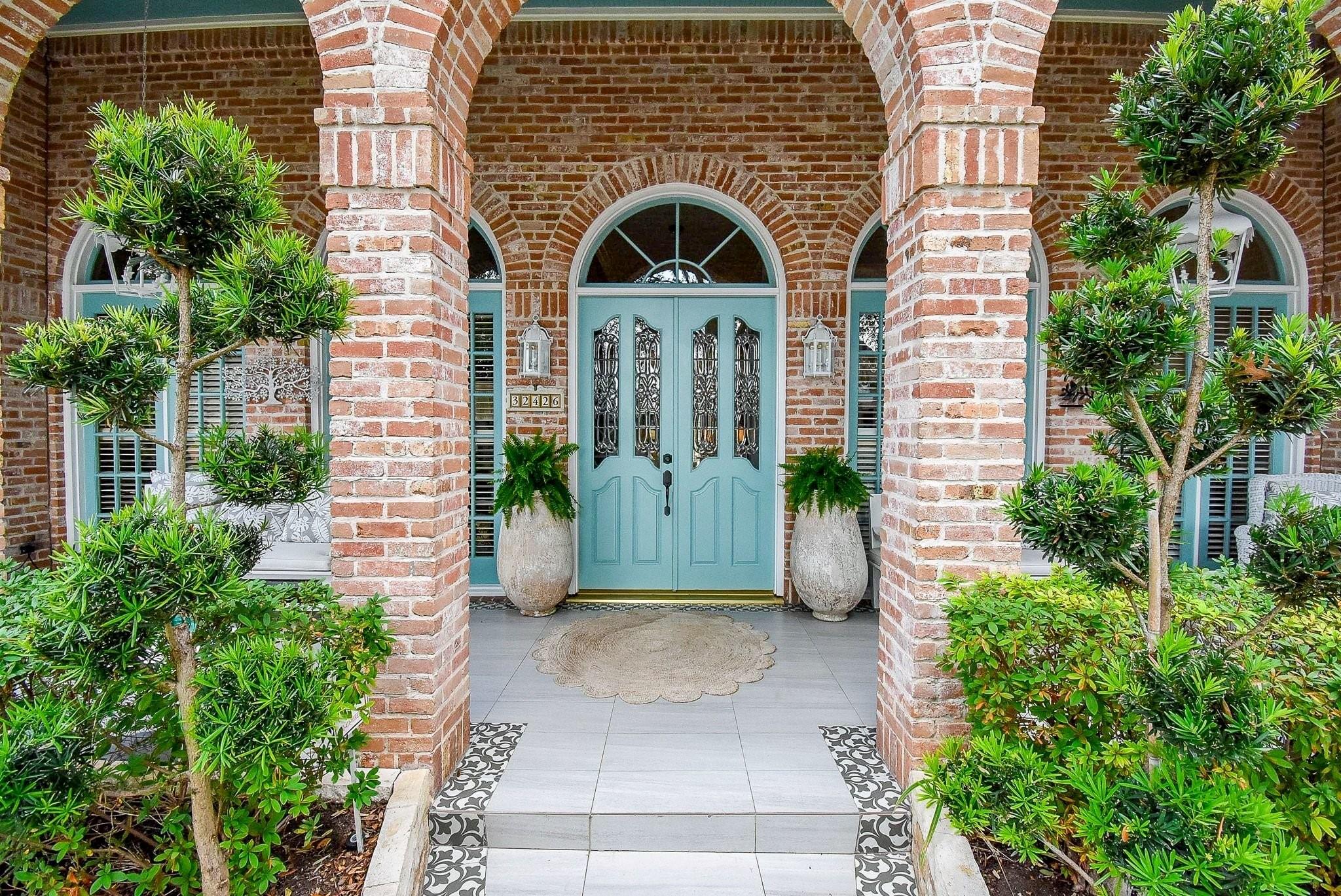 32426 Watersmeet Street