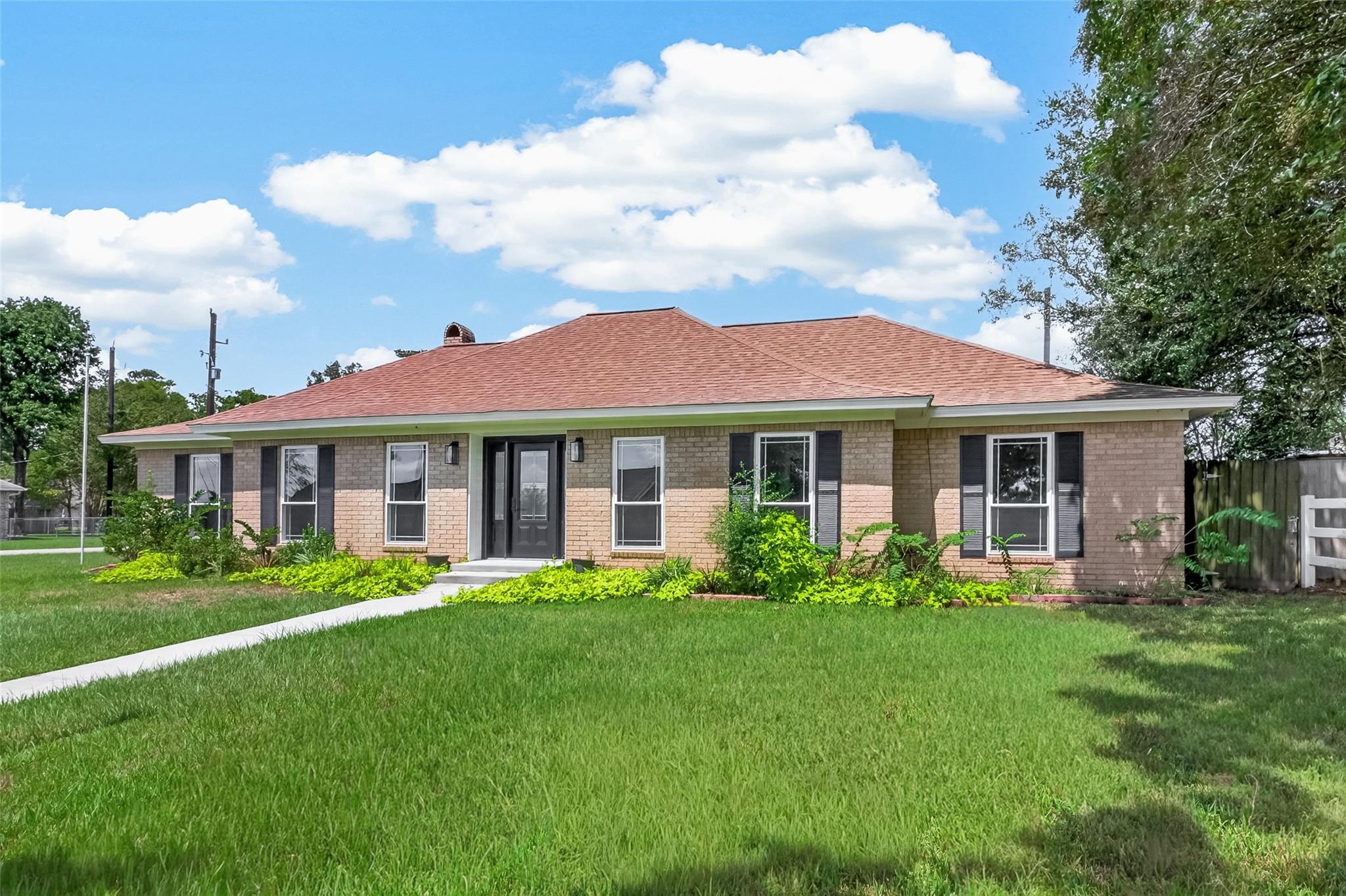 3518 Shore Shadows Drive