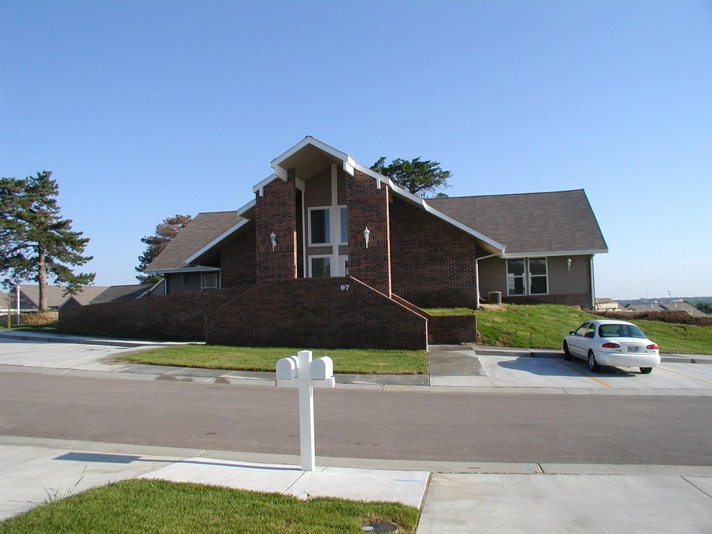 Photo of 3600 SW Gage Blvd Blvd, Topeka, KS 66614 (MLS # 84554629)