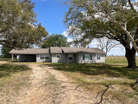 Photo of 2748 County Road 456, El Campo, TX 77437 (MLS # 59308612)