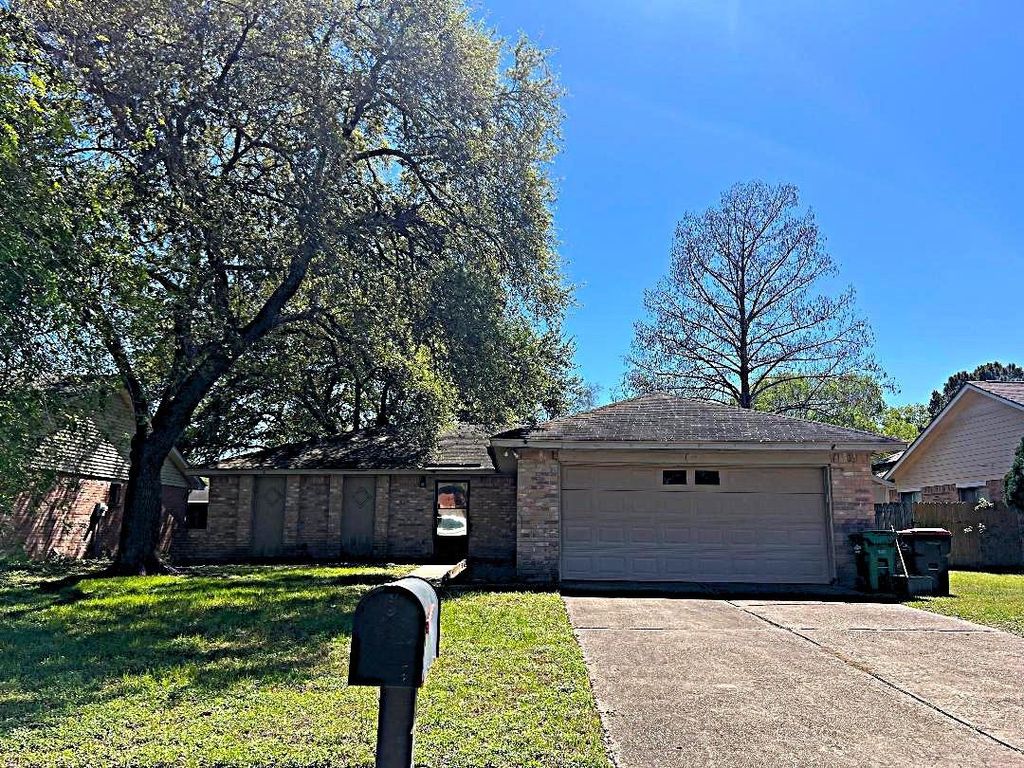 Photo of 13907 Flagstone Drive, Houston, TX 77041 (MLS # 7108505)