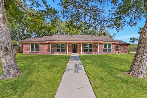 2604 Adams Street Alvin TX 77511