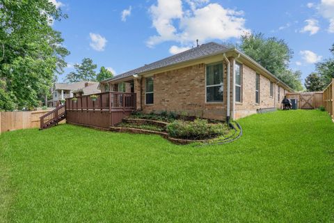 Photo of 2504 N Yorkchase Lane, Conroe, TX 77304 (MLS # 35730112)