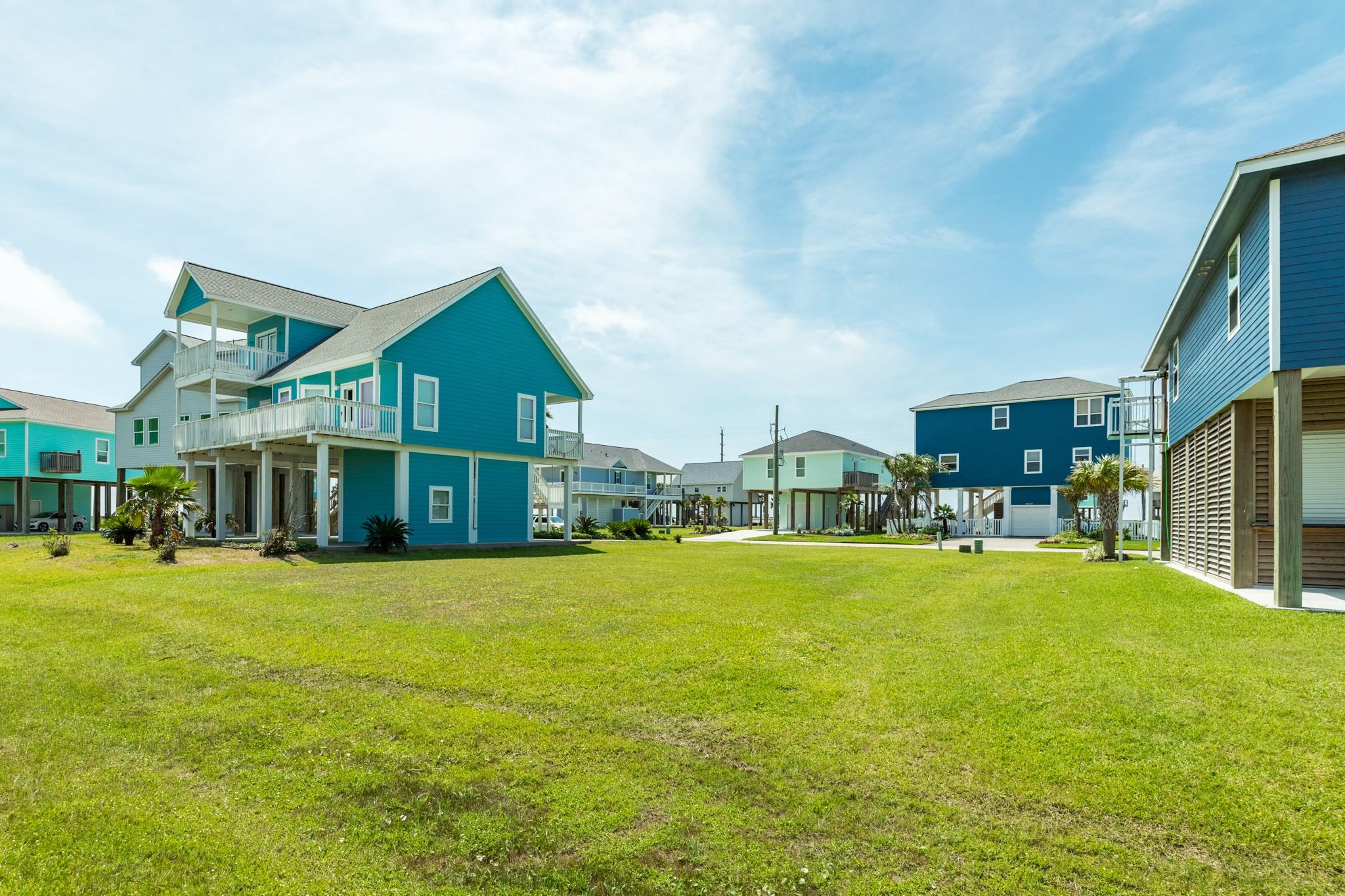 25026 Monterey Ct