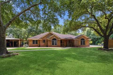 Photo of 223 Pin Oak Lane, Magnolia, TX 77354 (MLS # 76568537)