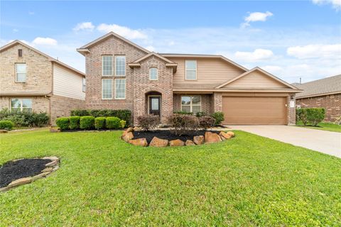 Photo of 17815 Sentosa Cliff Lane, Richmond, TX 77407 (MLS # 52548663)