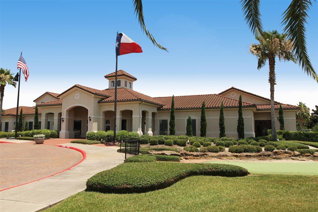 Photo of 1604 N Venice Drive, Pearland, TX 77581 (MLS # 27204732)
