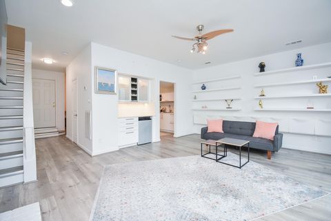 Photo of 666 N Eldridge Parkway, Houston, TX 77079 (MLS # 5895106)