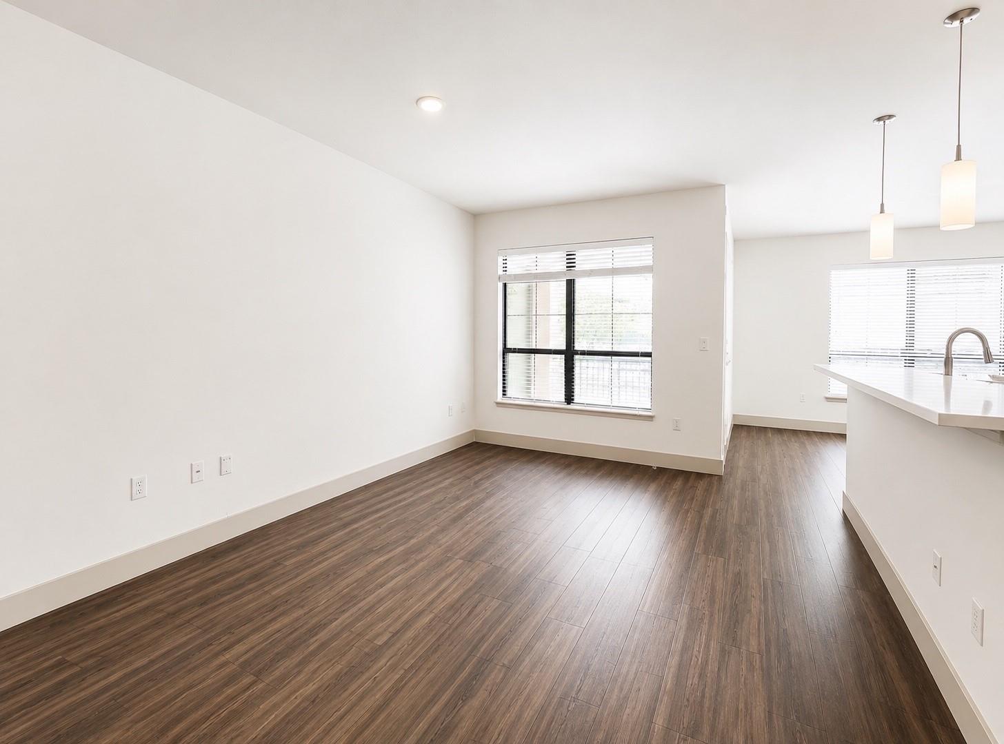 2222 Smith Street 203