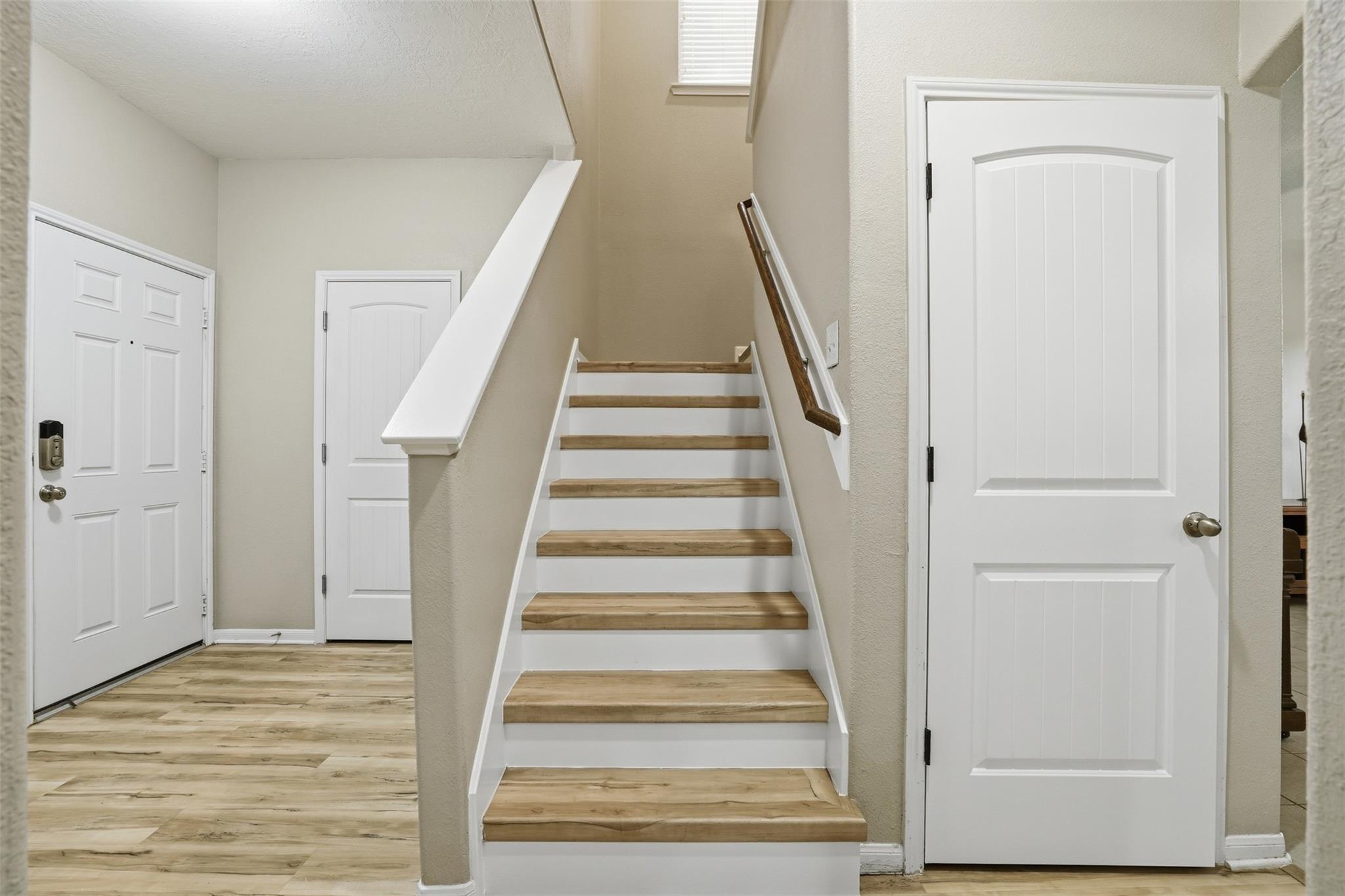 13914 Winthorpe Court