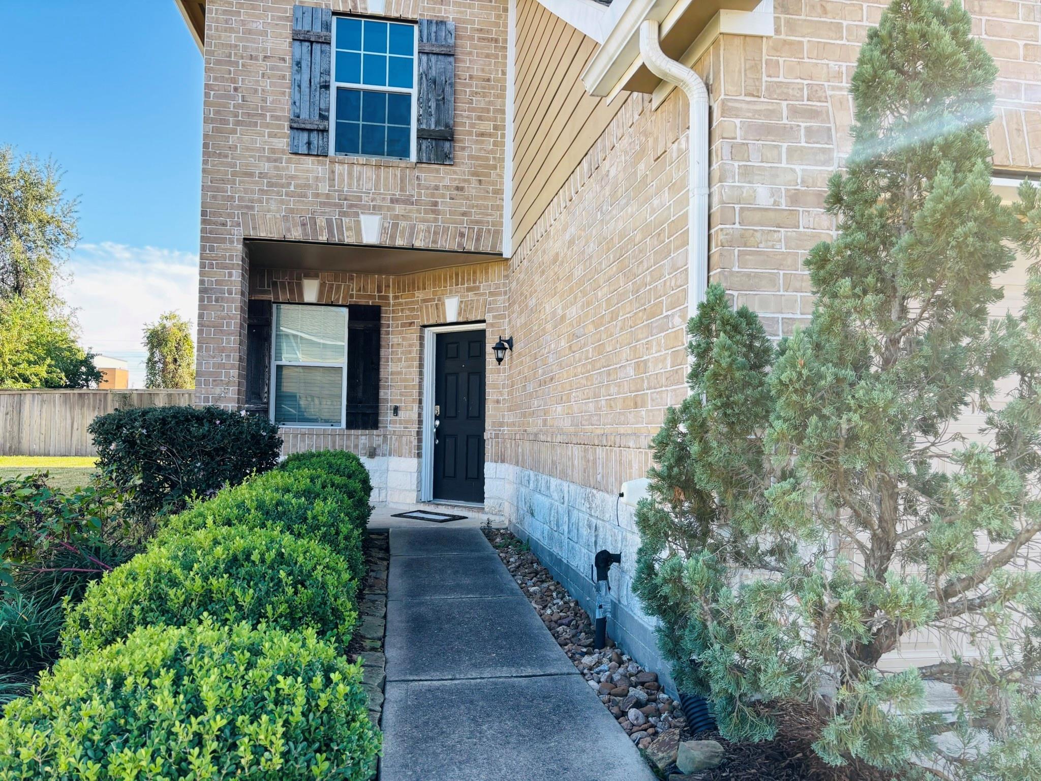 8525 Sunset Loch Drive