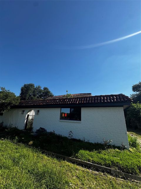 Photo of 5851 S Braeswood Boulevard, Houston, TX 77096 (MLS # 60905745)