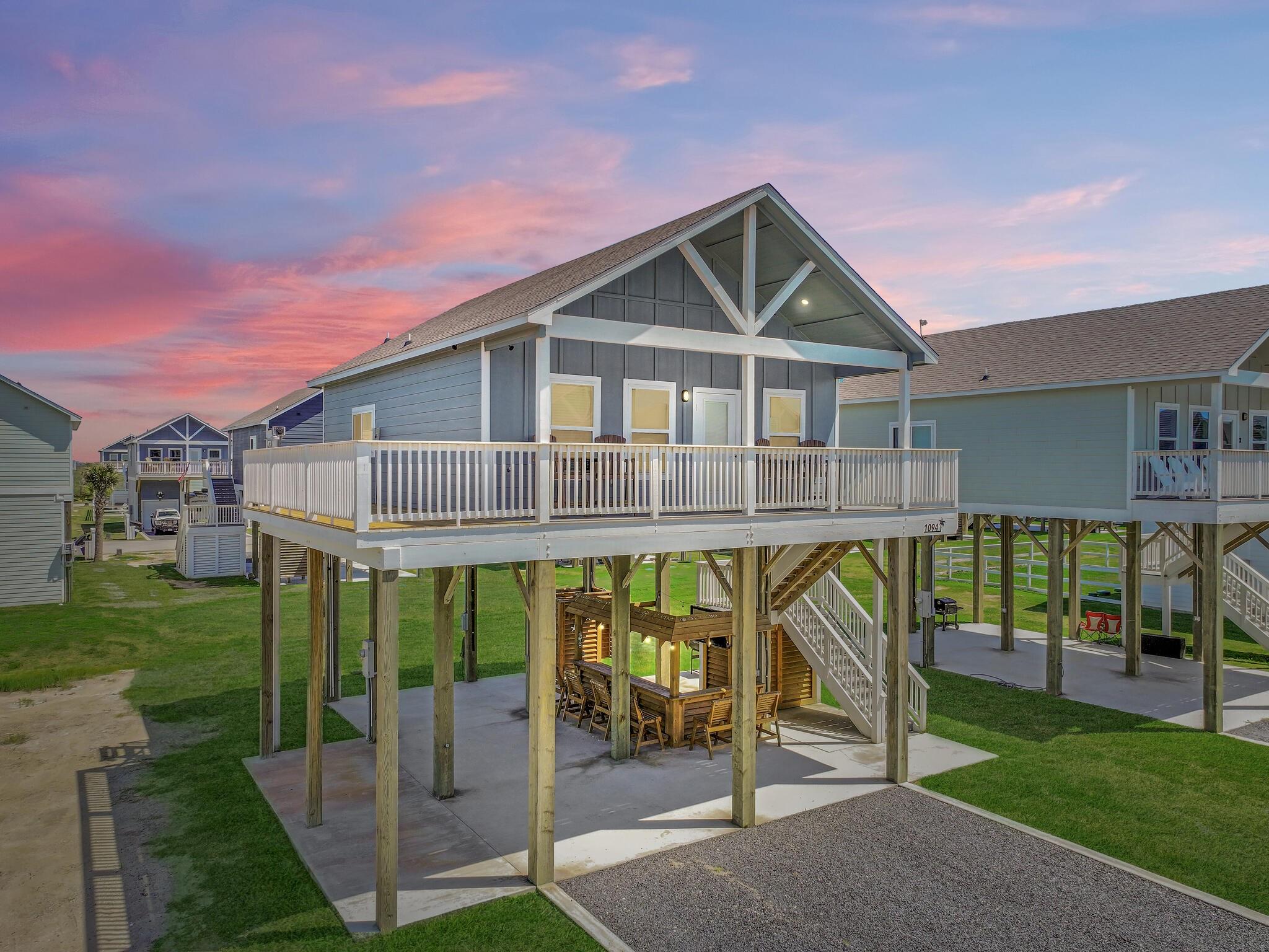 1094 Shady Lane