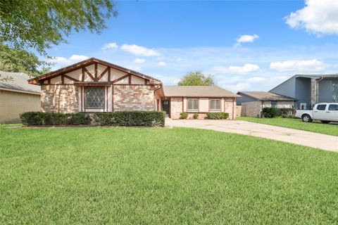 Photo of 10522 Northview Drive, Houston, TX 77086 (MLS # 34017325)