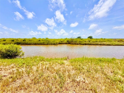 Photo of 1399 Van Sant, Gilchrist, TX 77617 (MLS # 98042706)
