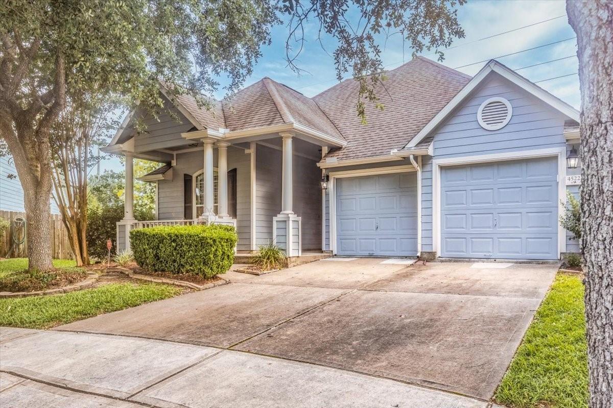 4522 Laurel Green Court