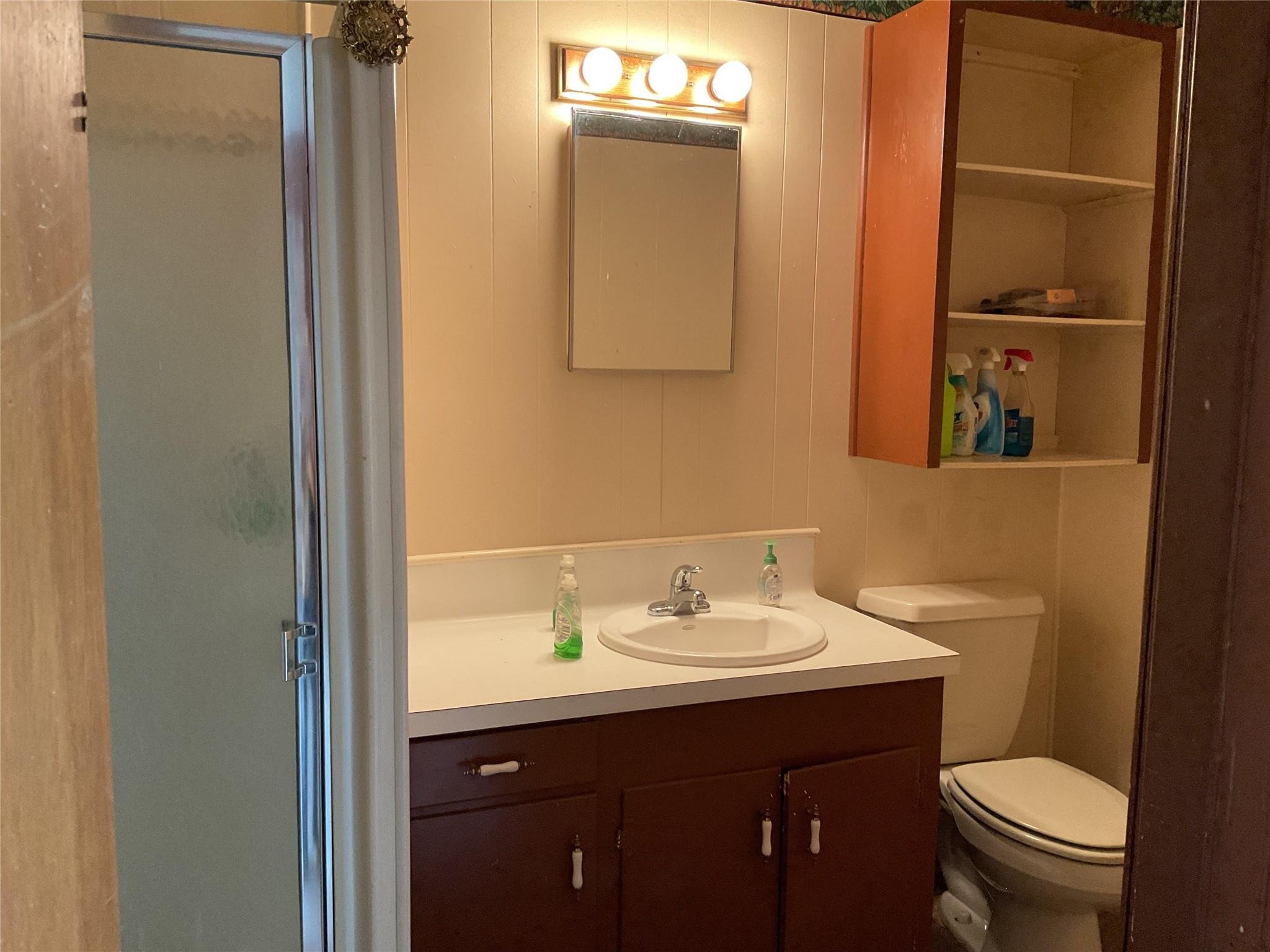 207 Hackberry Street