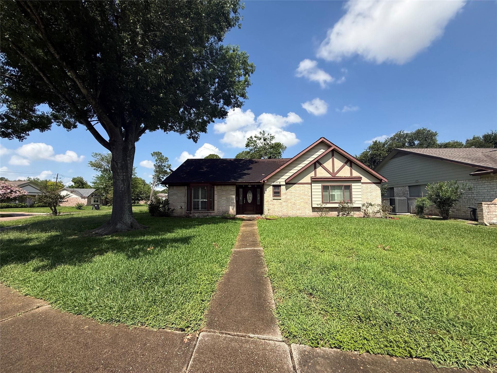 7718 Lacy Hill Drive