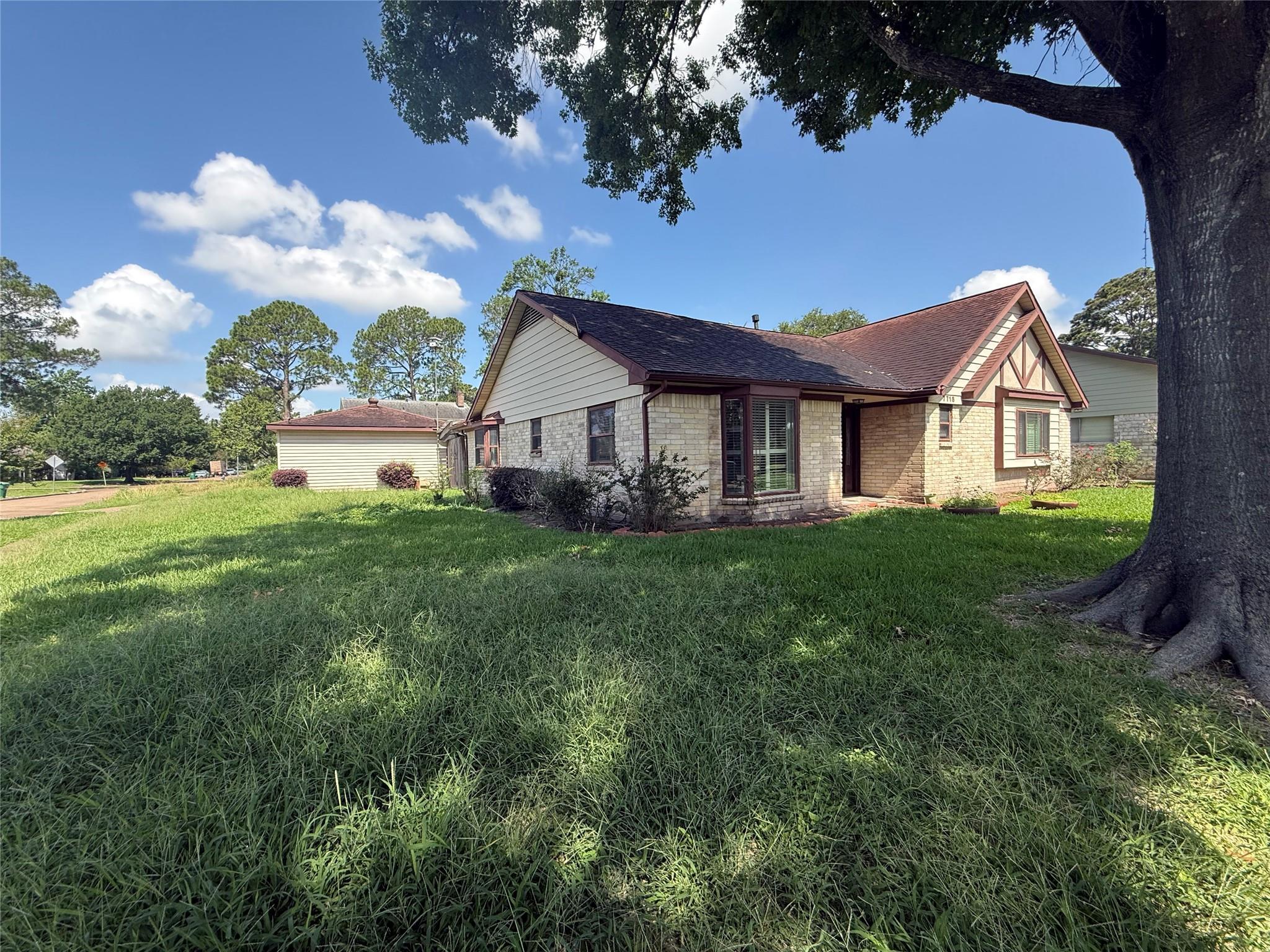 7718 Lacy Hill Drive