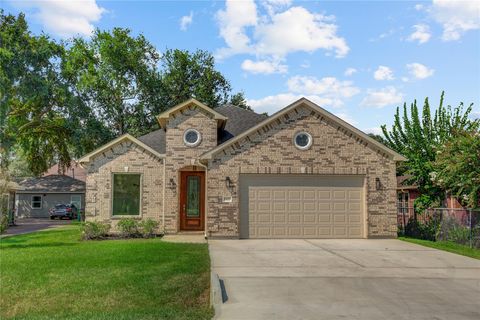 Photo of 8405 Folkstone Lane, Houston, TX 77075 (MLS # 8101948)