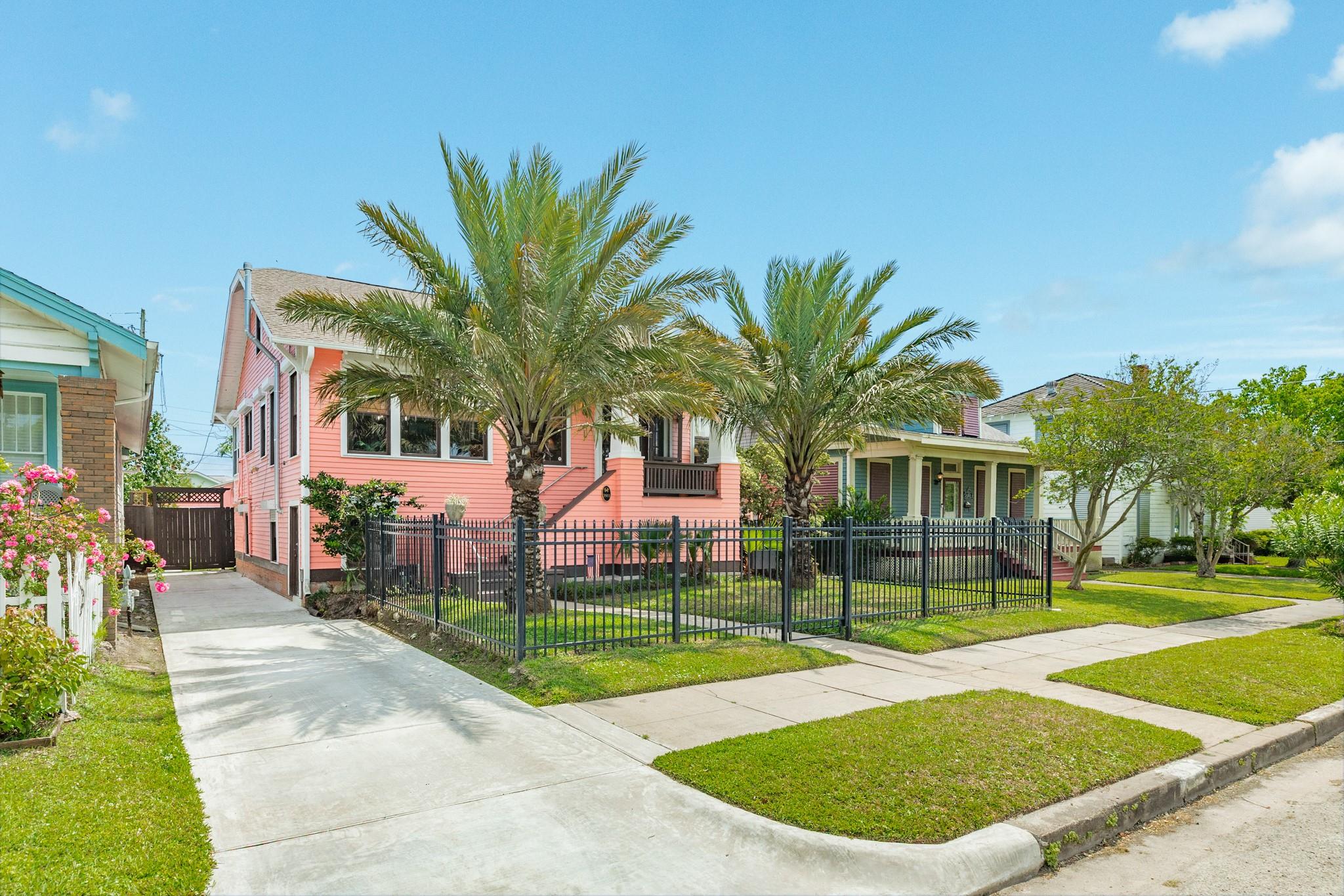 3911 Avenue R 1/2