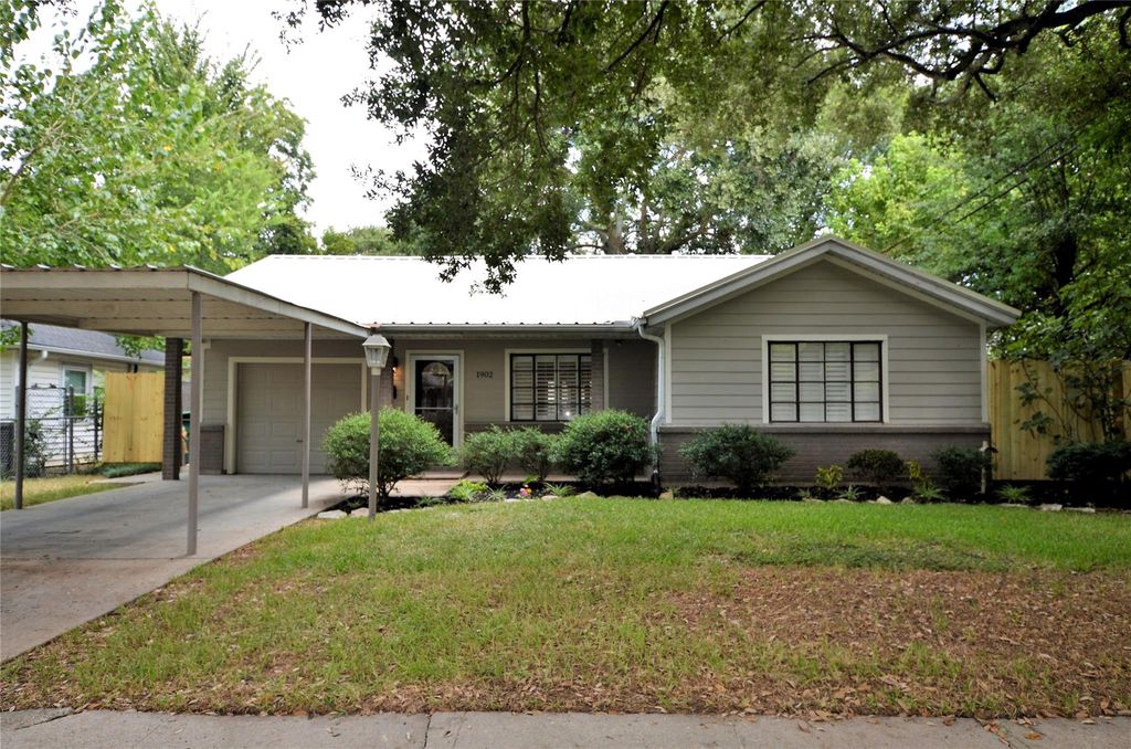 Photo of 1902 Coulcrest Drive, Houston, TX 77055 (MLS # 28776858)