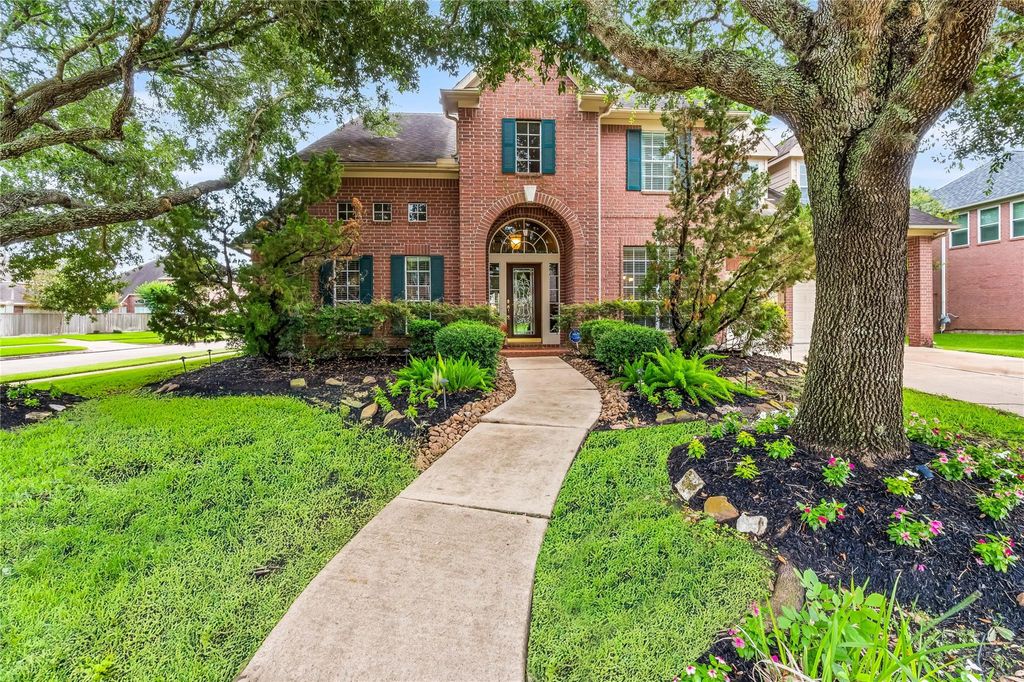 Photo of 7914 Chianti Court, Sugar Land, TX 77479 (MLS # 43203632)