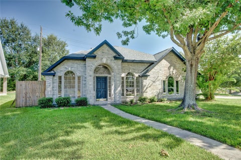 Photo of 18902 Tranquility Drive, Humble, TX 77346 (MLS # 95302089)