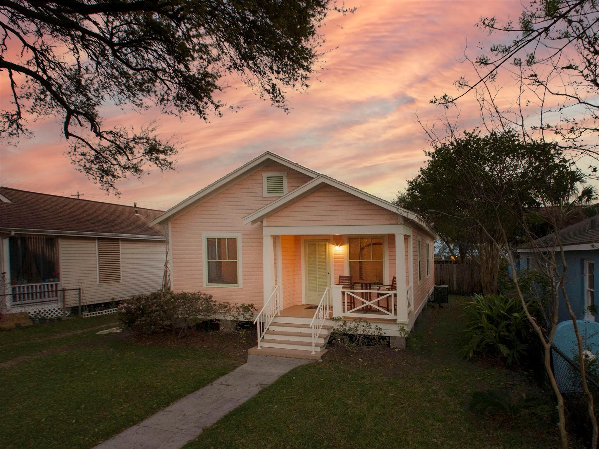 5111 Avenue Q 1/2