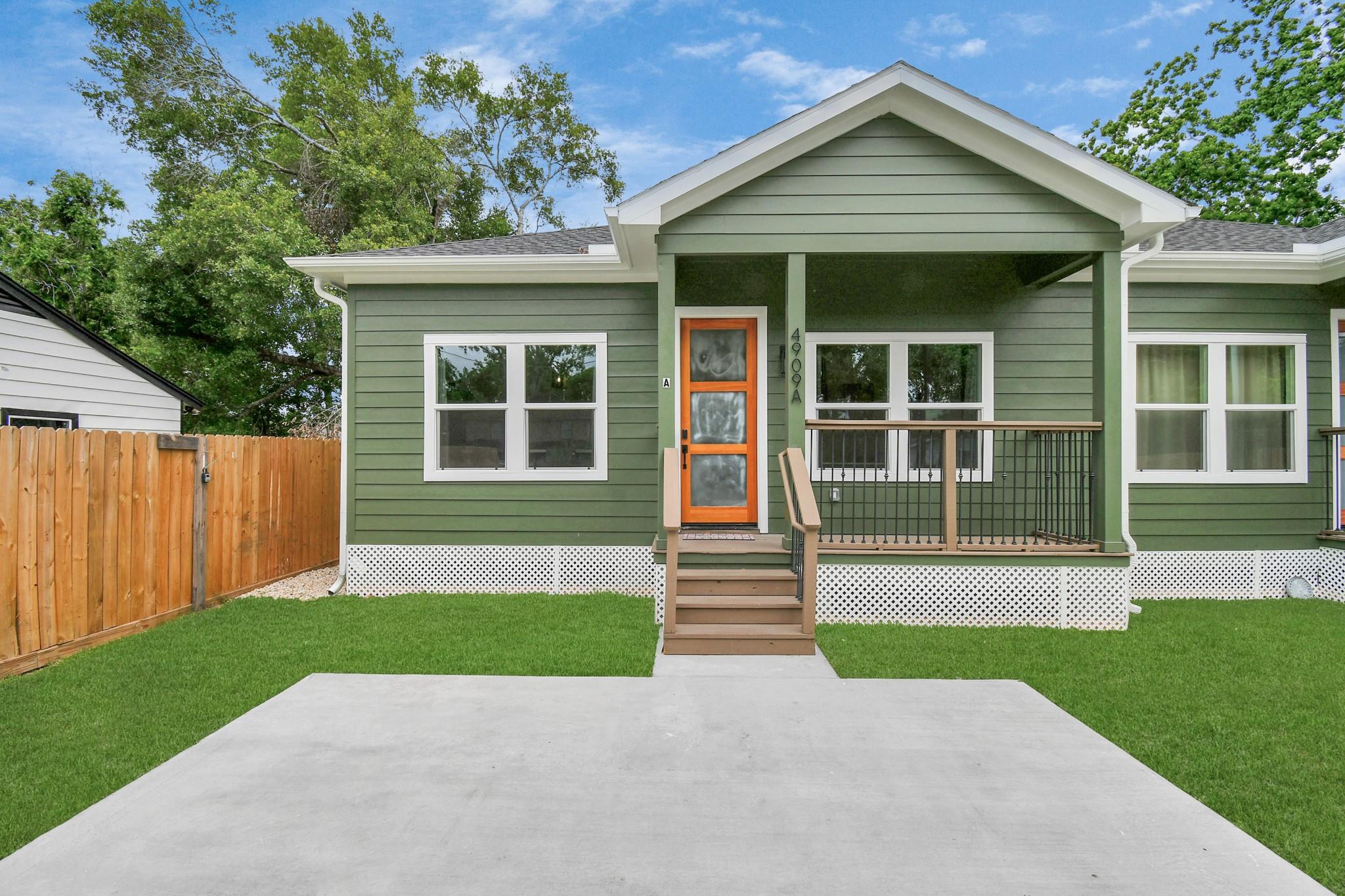 4909 Higgins Street A/B