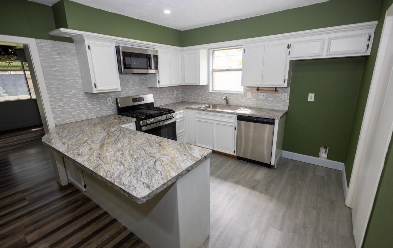 3226 Abbey Field Lane