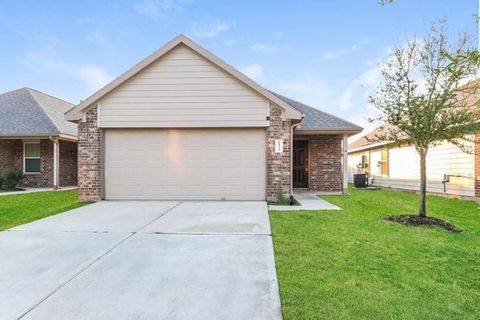Photo of 2533 N Lina Court, Conroe, TX 77301 (MLS # 88957067)