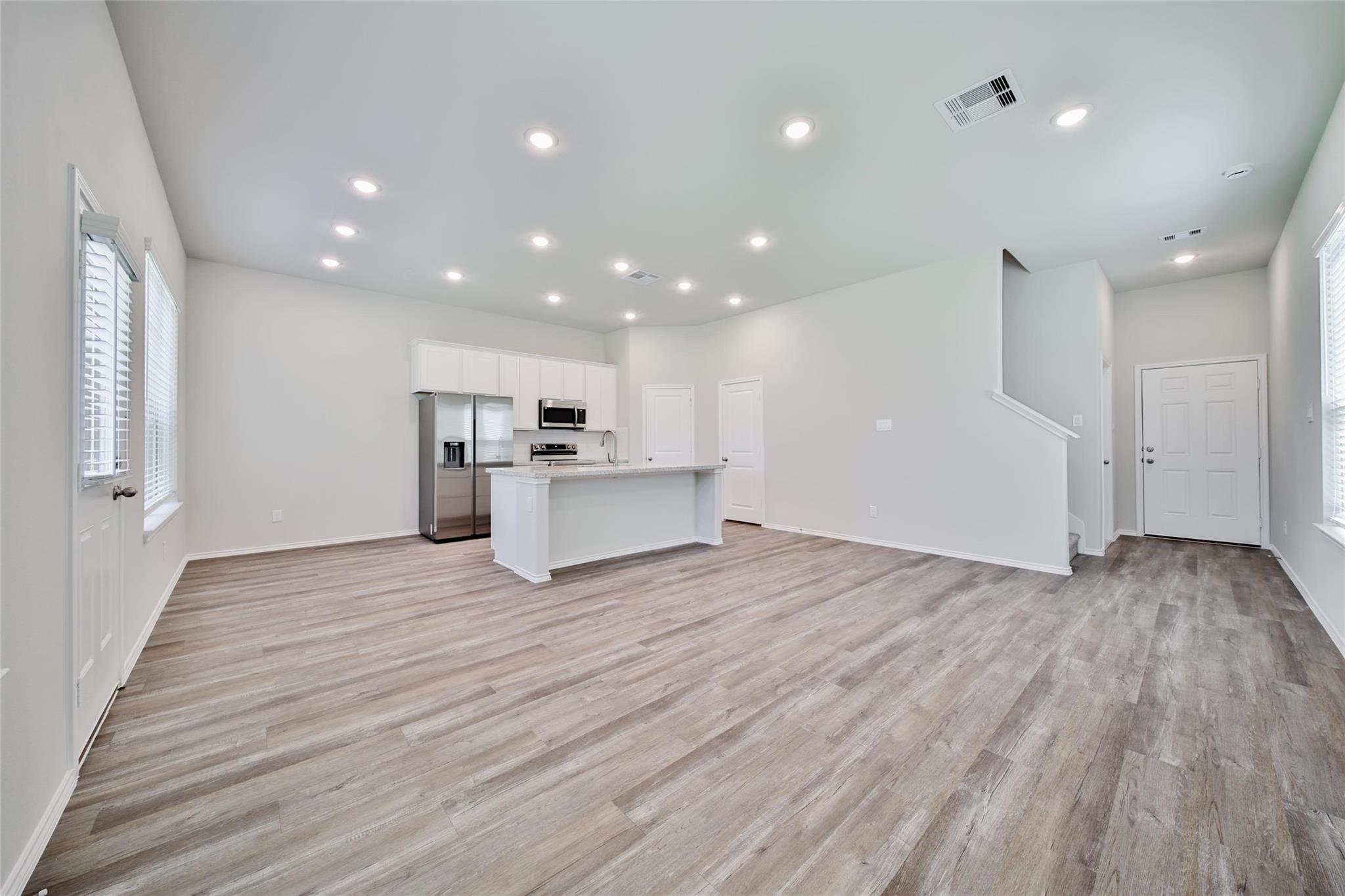 1410 Glenoaks Drive