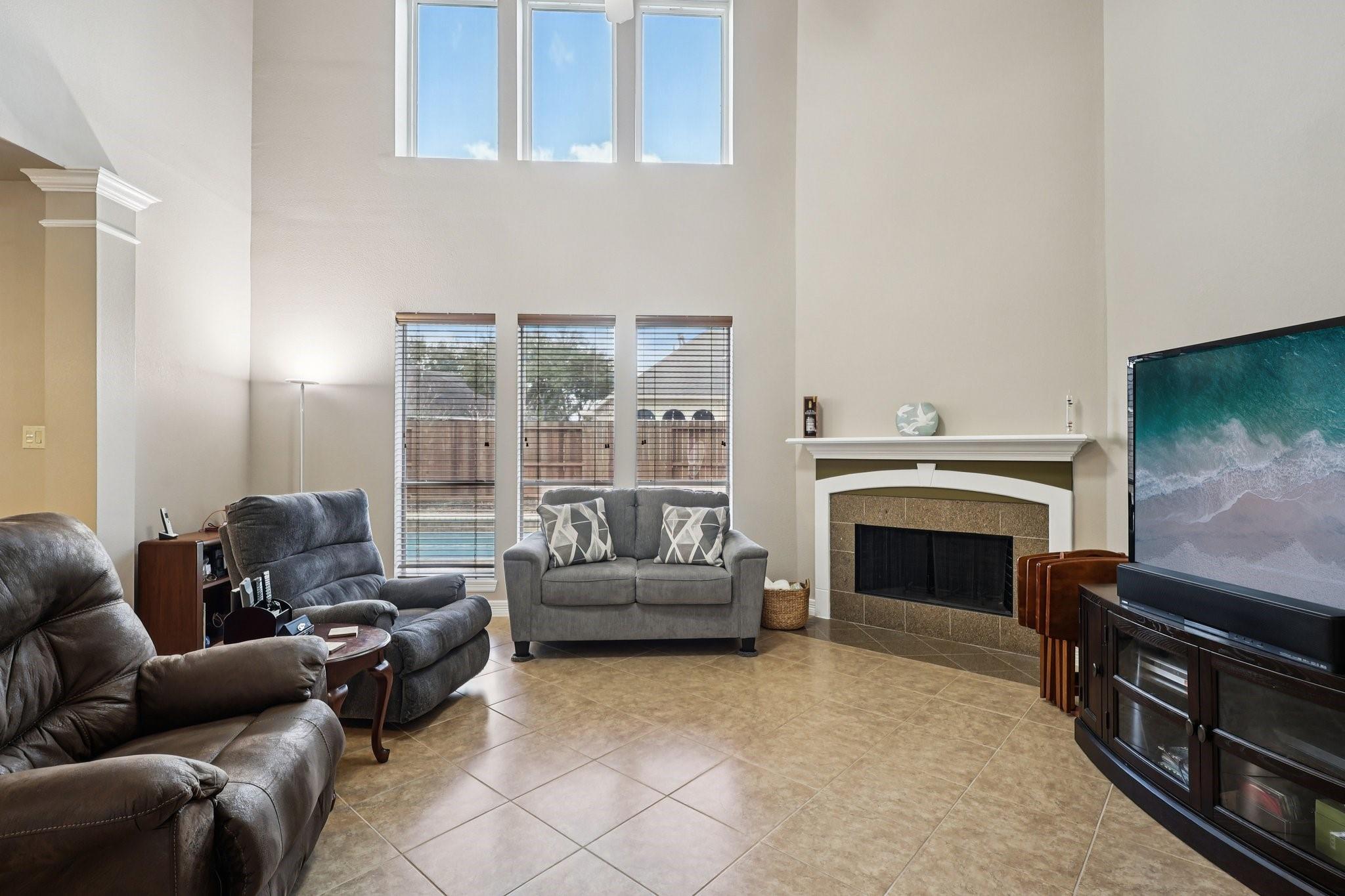 2904 Grand Shore Court