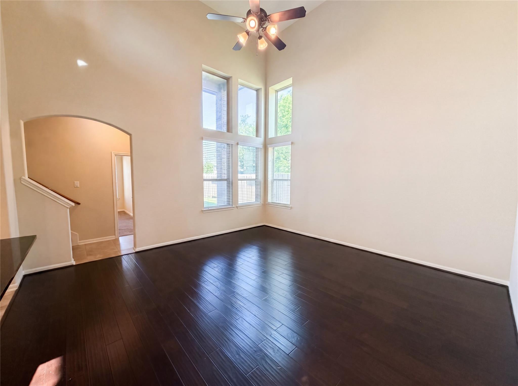 6523 Hunters Creek Lane