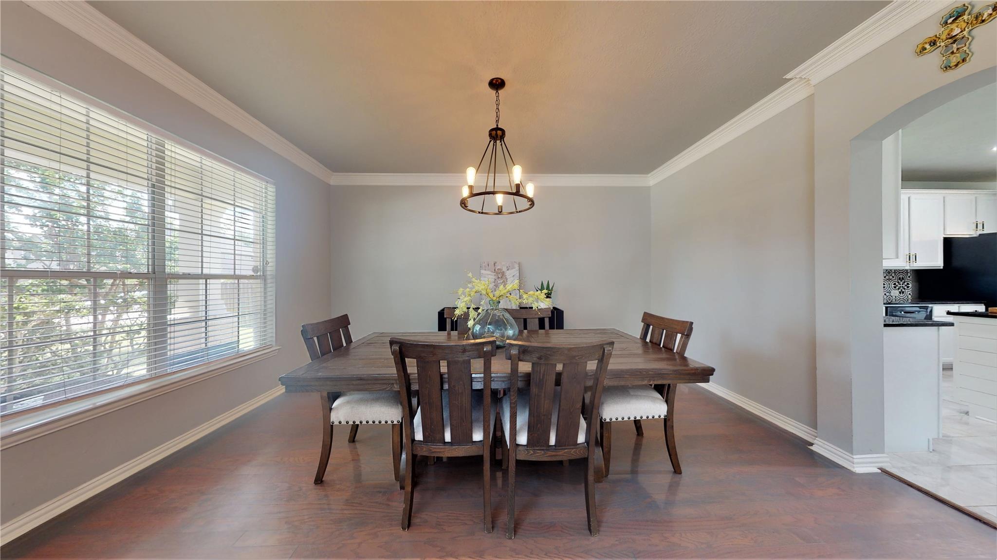 2506 Foxcrest Drive