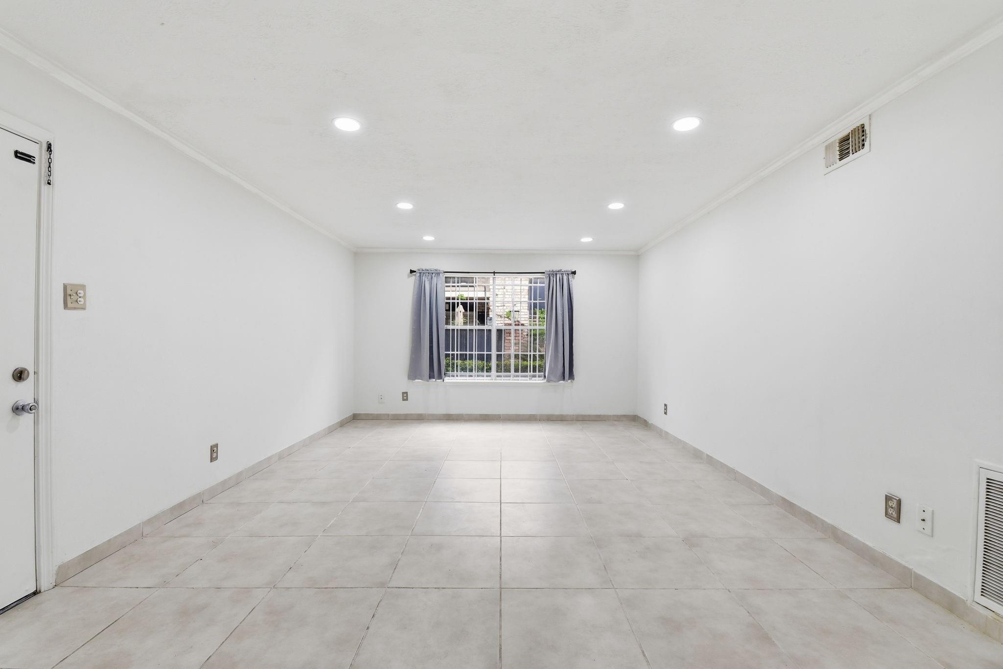 7900 Westheimer Road 147